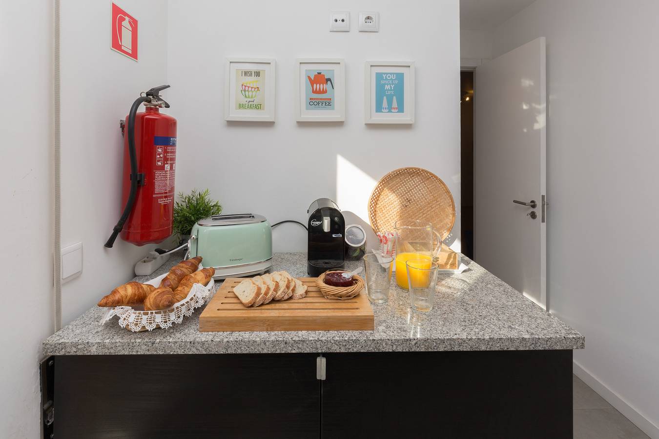 Entire apartment, Av Apartments I in Santo Ildefonso, Porto