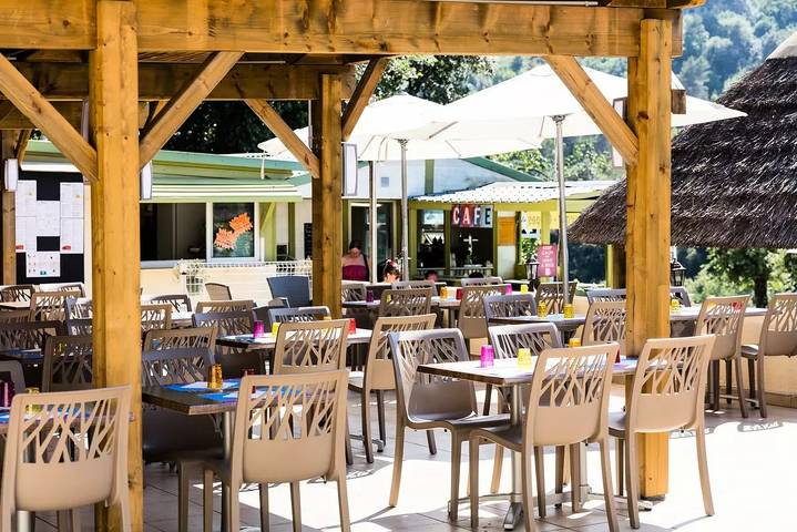 Camping pour 4 personnes, avec terrasse dans les Alpes maritimes - 4
