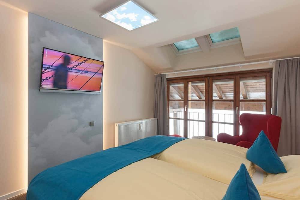 Ganze Wohnung, Dachstudio mit separatem Schlafzimmer in Obersalzberg, Berchtesgaden