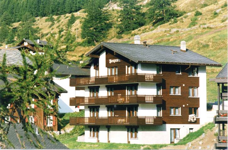 Gîte pour 5 personnes, avec balcon et vue, adapté aux familles à Saas-Fee - 3