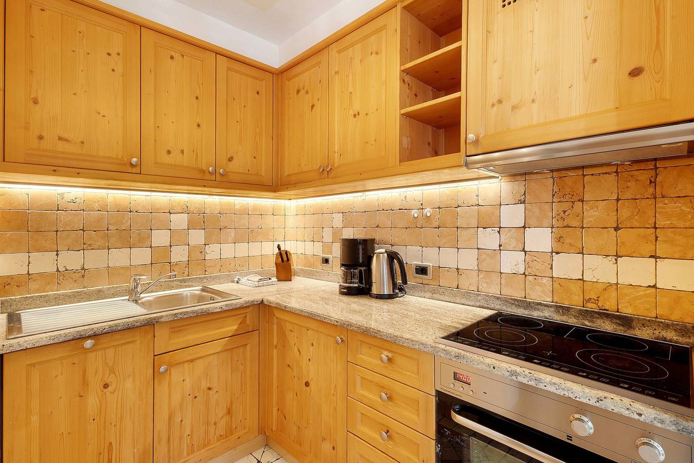 Ganze Wohnung, Ferienwohnung "Ciasa Mirio Armentara" mit Bergblick, Wlan & Garten in Rumestluns, Wengen (Italien)