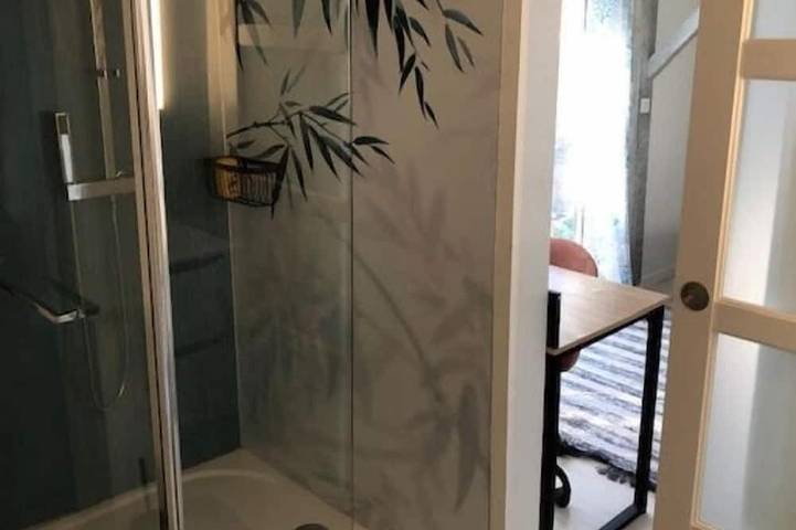 Unique, right on the beach with direct access, pool, barbecue, pets allowed in Marseillan, Costa mediterránea (Francia)