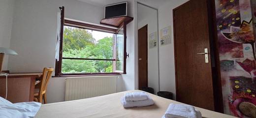 Hôtel pour 4 personnes, avec terrasse à Pierrefitte-Nestalas
