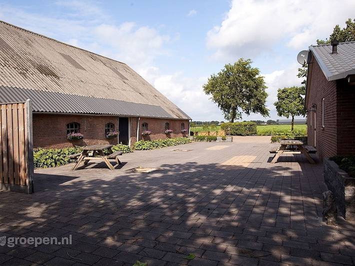 Vakantiehuis voor 28 personen, met terras en balkon/terras in Limburg