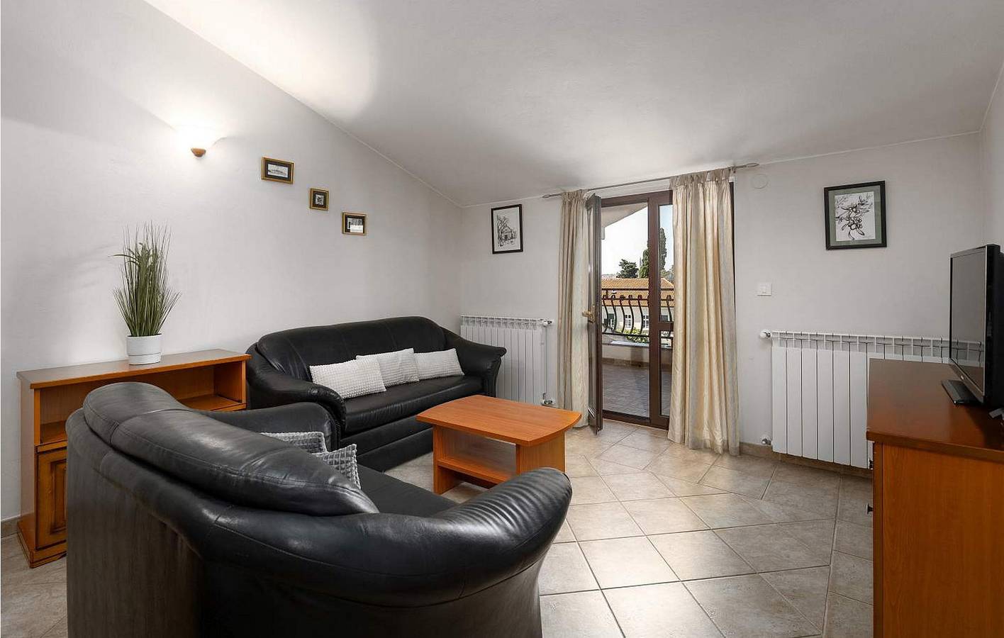Appartamento intero, Accogliente appartamento con vista mare e terrazza ad Amarin, a 1,5 km dalla spiaggia in Rovigno, Rovigno e dintorni
