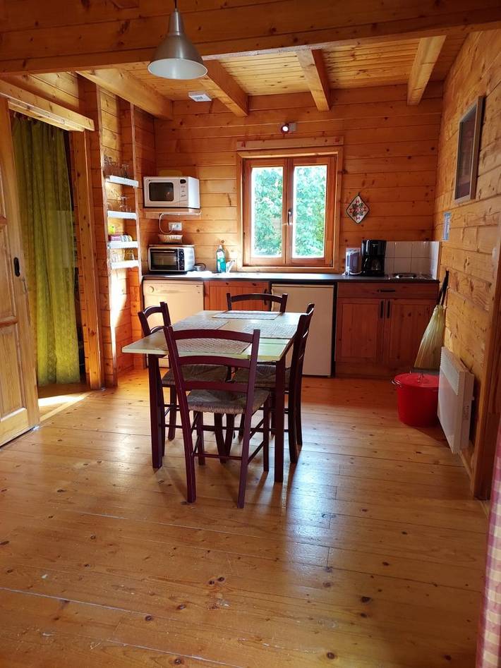 Gîte pour 6 personnes, avec jardin ainsi que piscine et terrasse, animaux acceptés dans Yonne - 3