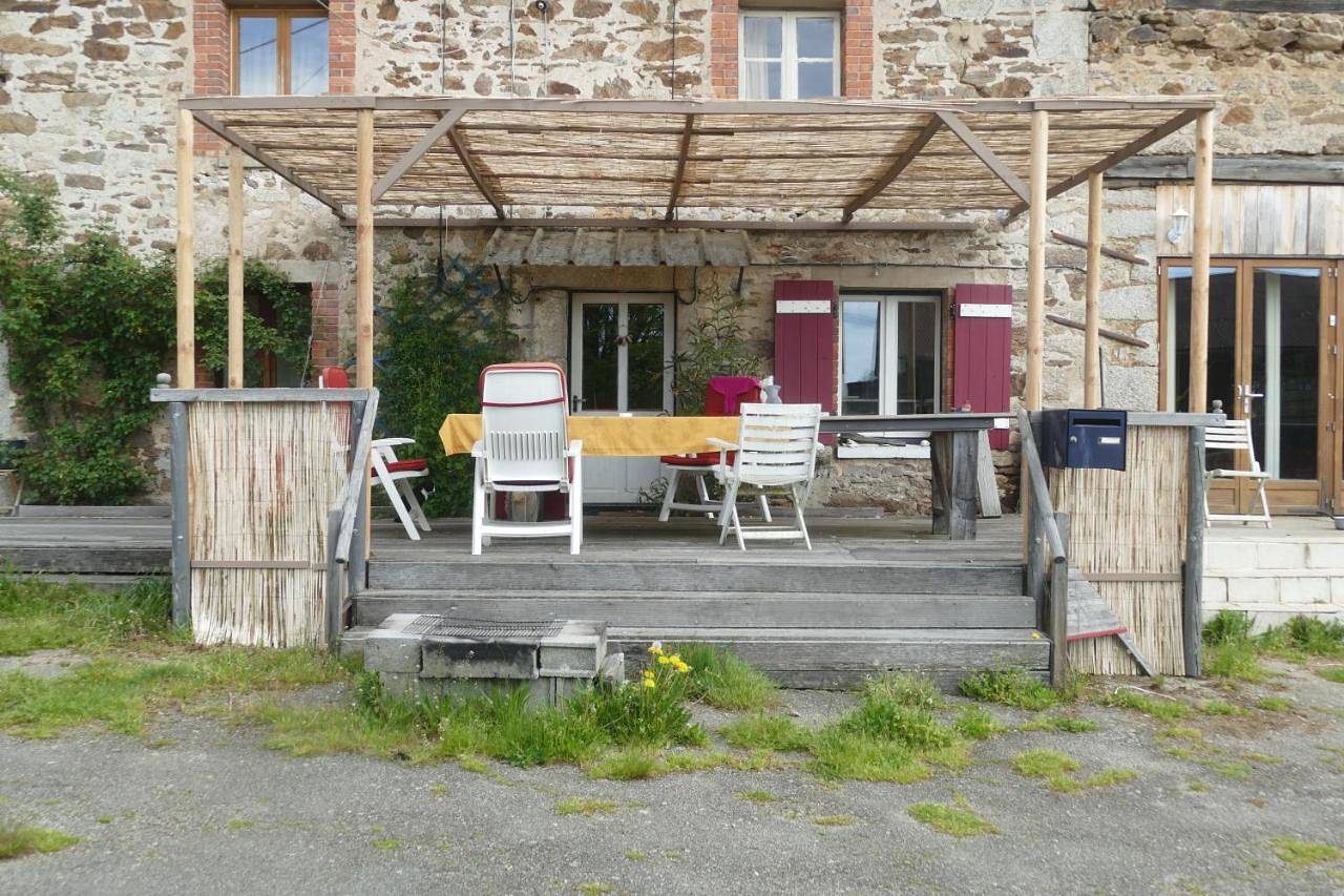 Three-Bedroom House in Bujaleuf, Région de Limoges