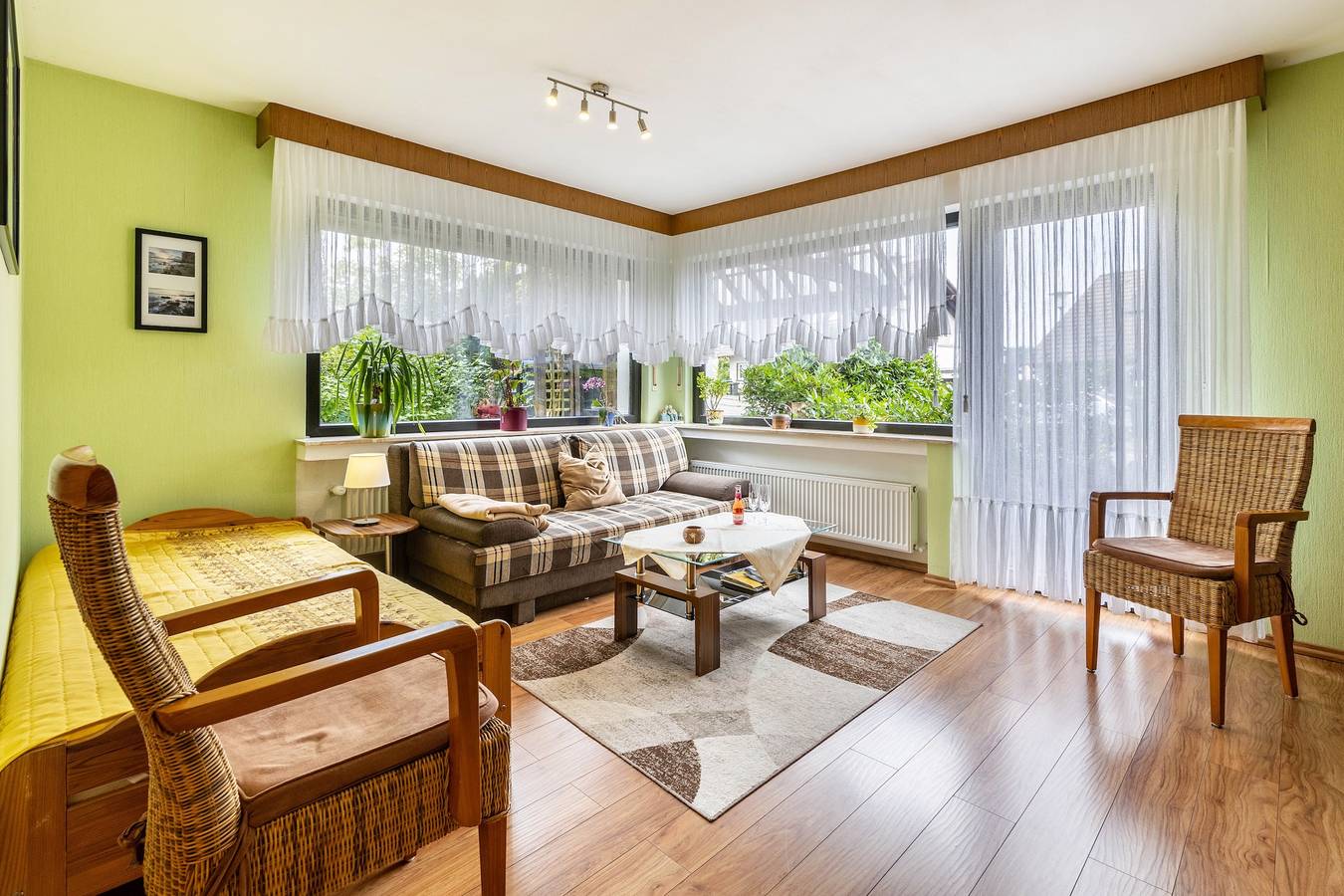 Ganze Wohnung, Ferienwohnung Neuenrade mit gemeinsamer Terrasse, gemeinsamem Garten und Wi-Fi in Neuenrade, Märkischer Kreis