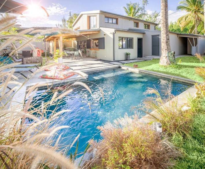 Villa pour 13 personnes, avec jardin et piscine, animaux acceptés