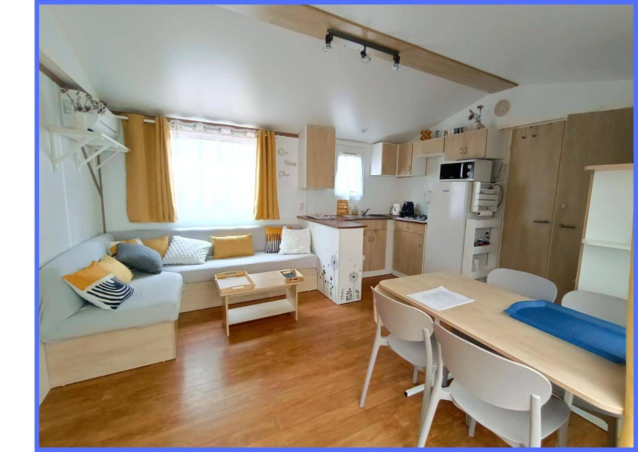 Mobil-home 2 chambres tout confort avec terrasse couverte - Camping calme entre Océan, Lac et Pinède in Lac de Lacanau, Lacanau