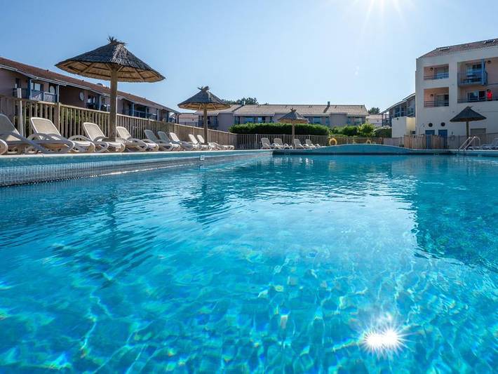 Camping pour 4 personnes, avec balcon