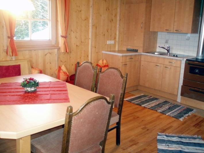 Ferienhaus für 6 Personen, mit Terrasse und Ausblick in Hainzenberg - 3
