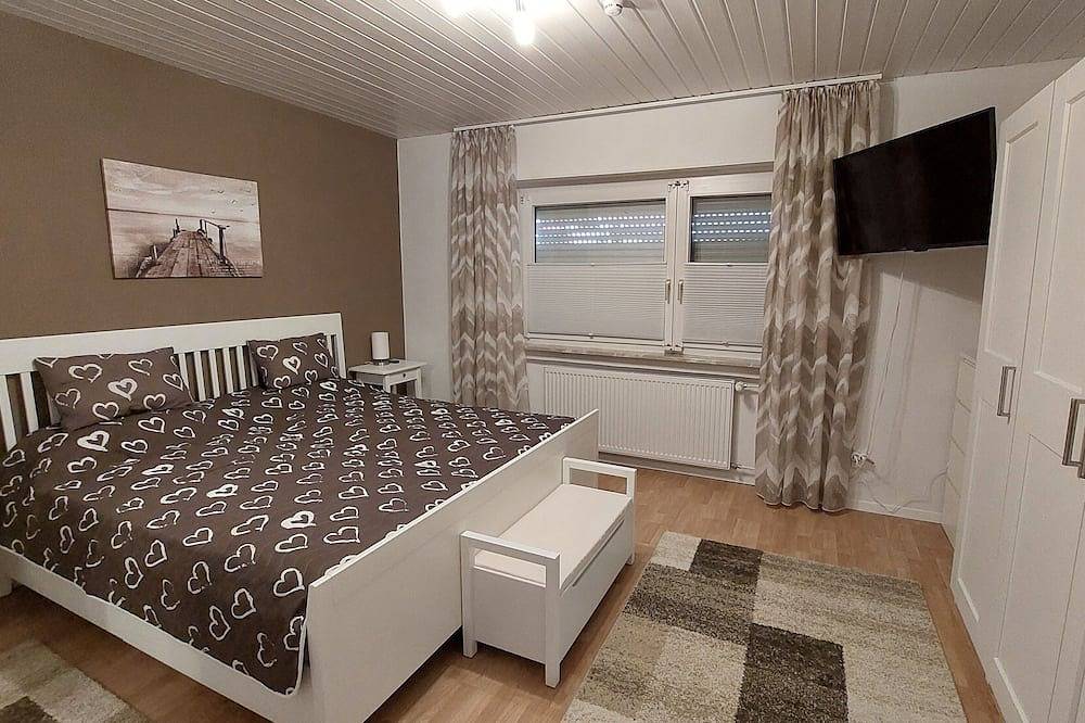 Ganze Wohnung, Hübsche 84 qm Ferienwohnung nur 2 Min. vom Rheinufer entfernt mit Terrasse in Erbach, Eltville am Rhein