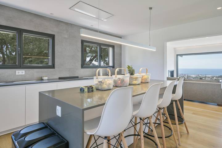 Chalet para 10 personas, con jardín además de vistas al mar y balcón en Maresme - 4