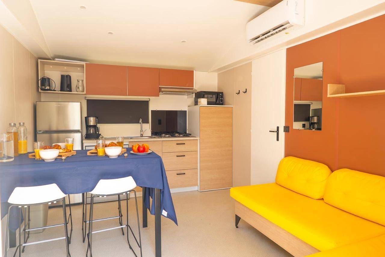 Camping Mas du Padre in Balaruc-les-Bains, Côte méditerranéenne (France)