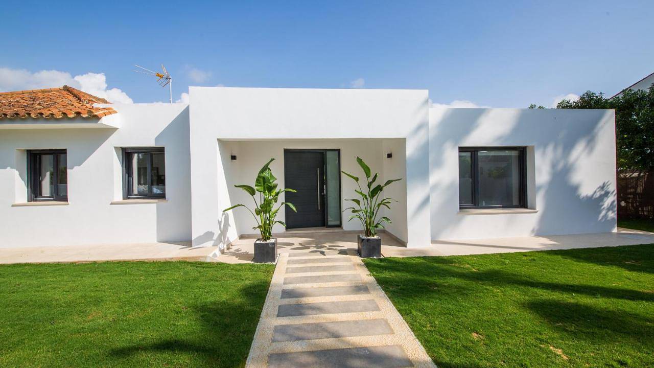 Villa with Private Pool in Sotogrande, San Roque