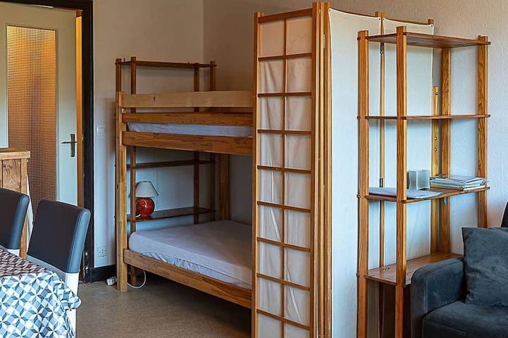Gîte pour 4 personnes, avec balcon, animaux acceptés à Laveissière - 2
