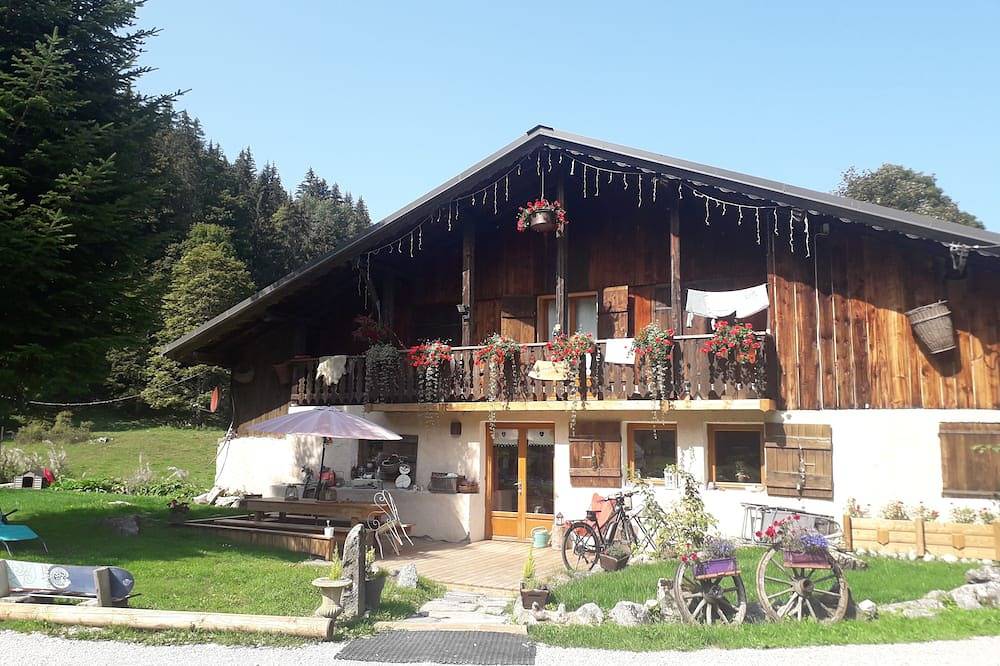Grand Chalet D 'Alpage,Pleine Nature .Tout Confort in Mont-Saxonnex, Région de Bonneville