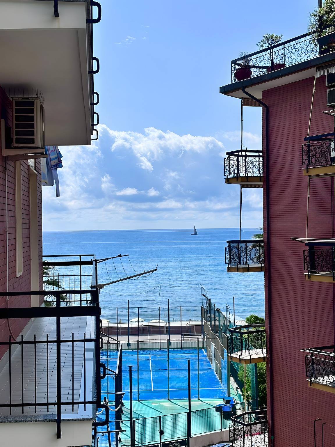 Apartamento entero, Apartamento 'Vista Mare' con vistas al mar, balcón y aire acondicionado in Andora, Riviera di Ponente