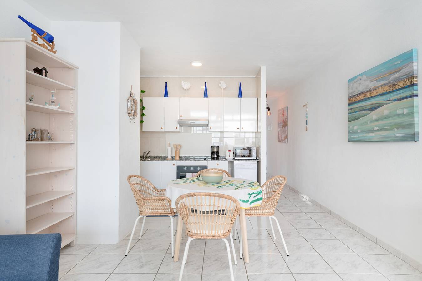 Ganze Wohnung, Ferienwohnung 'Vistamar' mit Meerblick und Wi-Fi in Puerto del Carmen, Tías