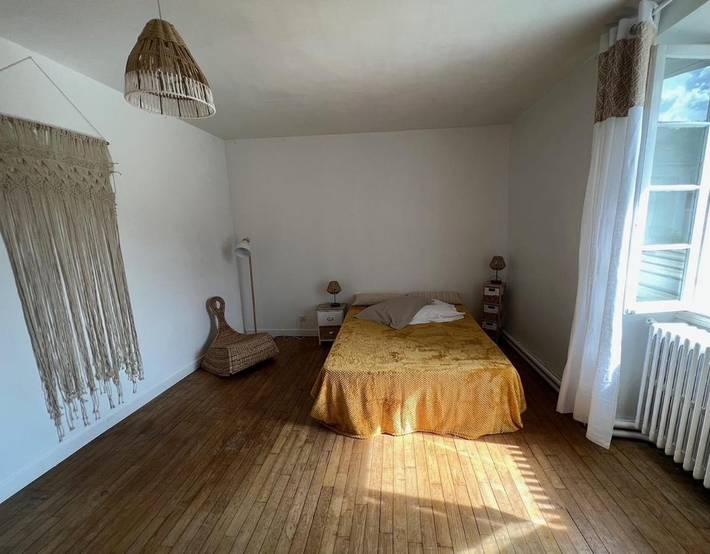 Location de vacances pour 14 personnes, avec vue et jardin à Savignac-les-Églises - 2