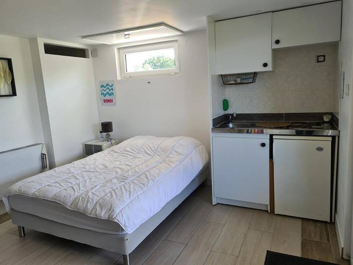 Gîte pour 2 personnes, avec jardin et terrasse à Landeronde - 3