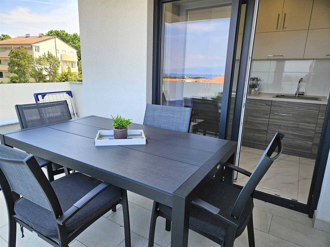 Ganze Wohnung, Apartment Buby mit Meerblick in Malinska, Krk