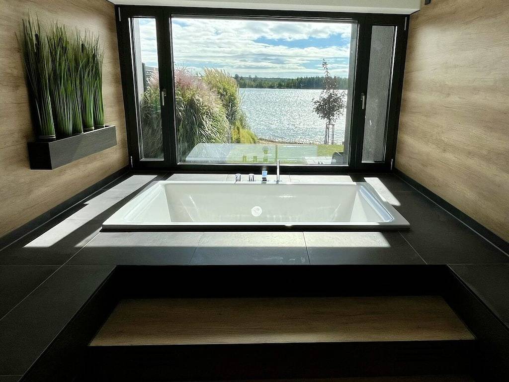 Ferienhaus in Löbnitz mit Schwimmbecken in Löbnitz, Nordsachsen