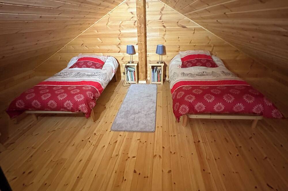 Le Chalet de Lintignat, 2 steps from Lac de Vassivière. Peace of mind assured. in Peyrat-le-Château, Limoges und Umgebung
