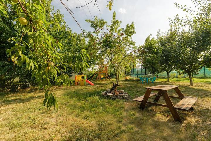 Location de vacances pour 4 personnes, avec jardin et vue dans Giurgiu - 2