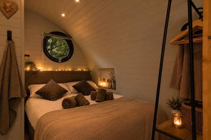 Cabaña-Baño privado-(Max 2 Adults, 2 Child) in Pembrokeshire