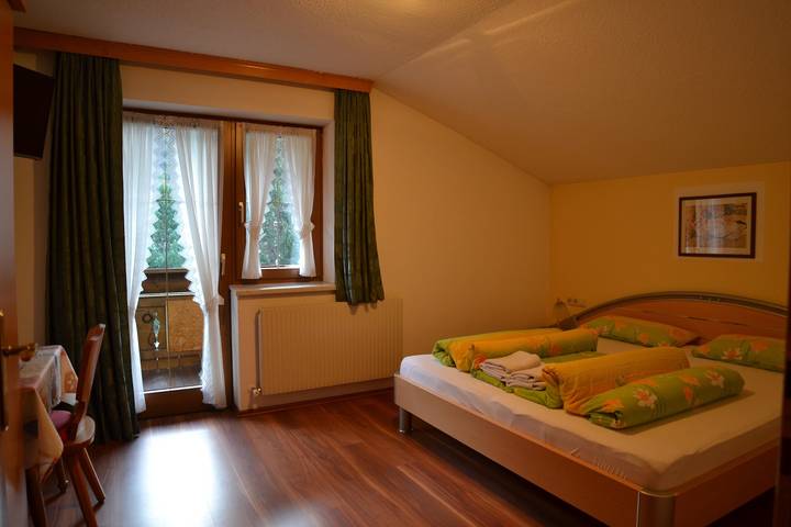Ferienwohnung für 5 Personen, mit Balkon in Längenfeld - 2