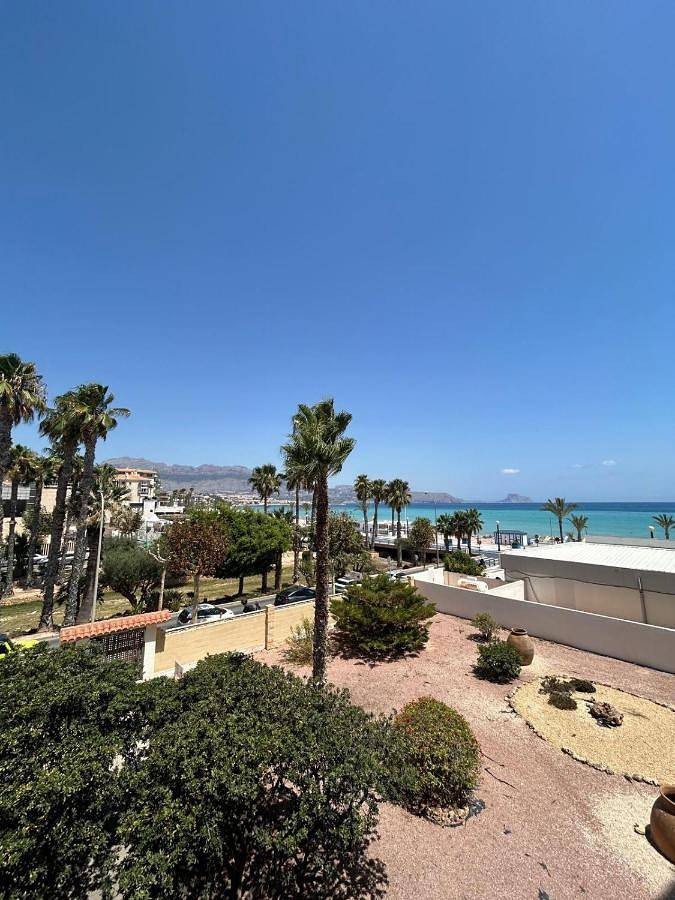 Apartamento para 4 personas, con terraza y vistas, Se admiten mascotas en Alfàs del Pi