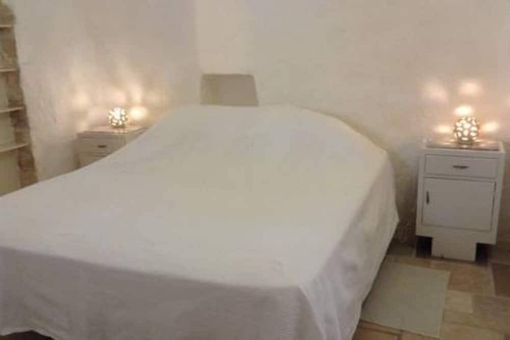 Relaxing Trullo - Original and comfortable trullo in Valle d'Itria Puglia in Locorotondo, Bari Province