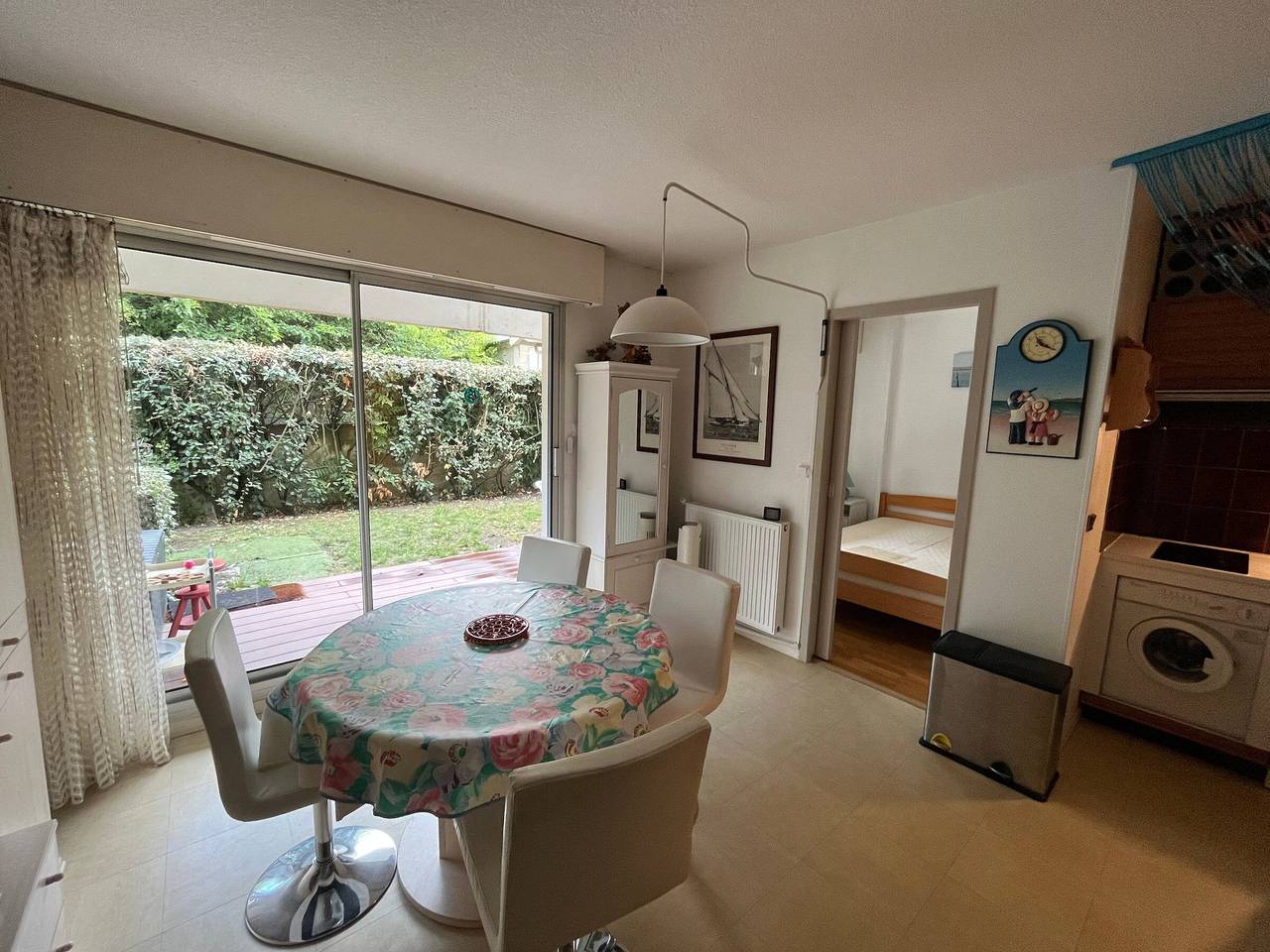 Entire apartment, Beachfront Getaway in Arcachon – Cozy T2 Apartment with Terrace, Garden, and Parking in Arcachon, Arcachon region