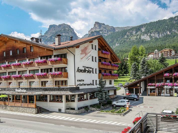 Hotel für 3 Personen, mit Ausblick und Balkon sowie Garten in La Villa