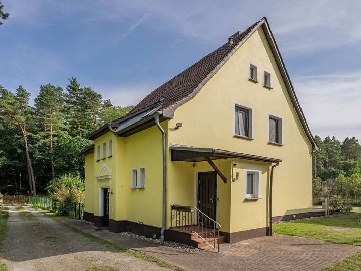 Ferienhaus für 6 Personen, mit Terrasse und Garten in Garz - 3