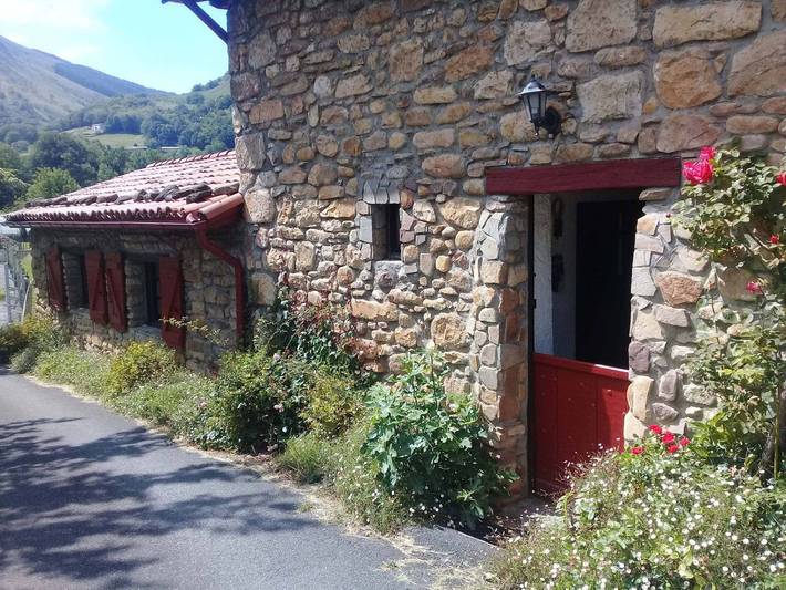 Gîte pour 4 personnes, avec jardin et terrasse
