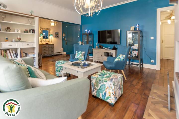 Gîte pour 6 personnes, avec terrasse - 1