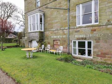 Holiday Home for 8 People in Bamburgh, Northumberland Coast, Photo 1