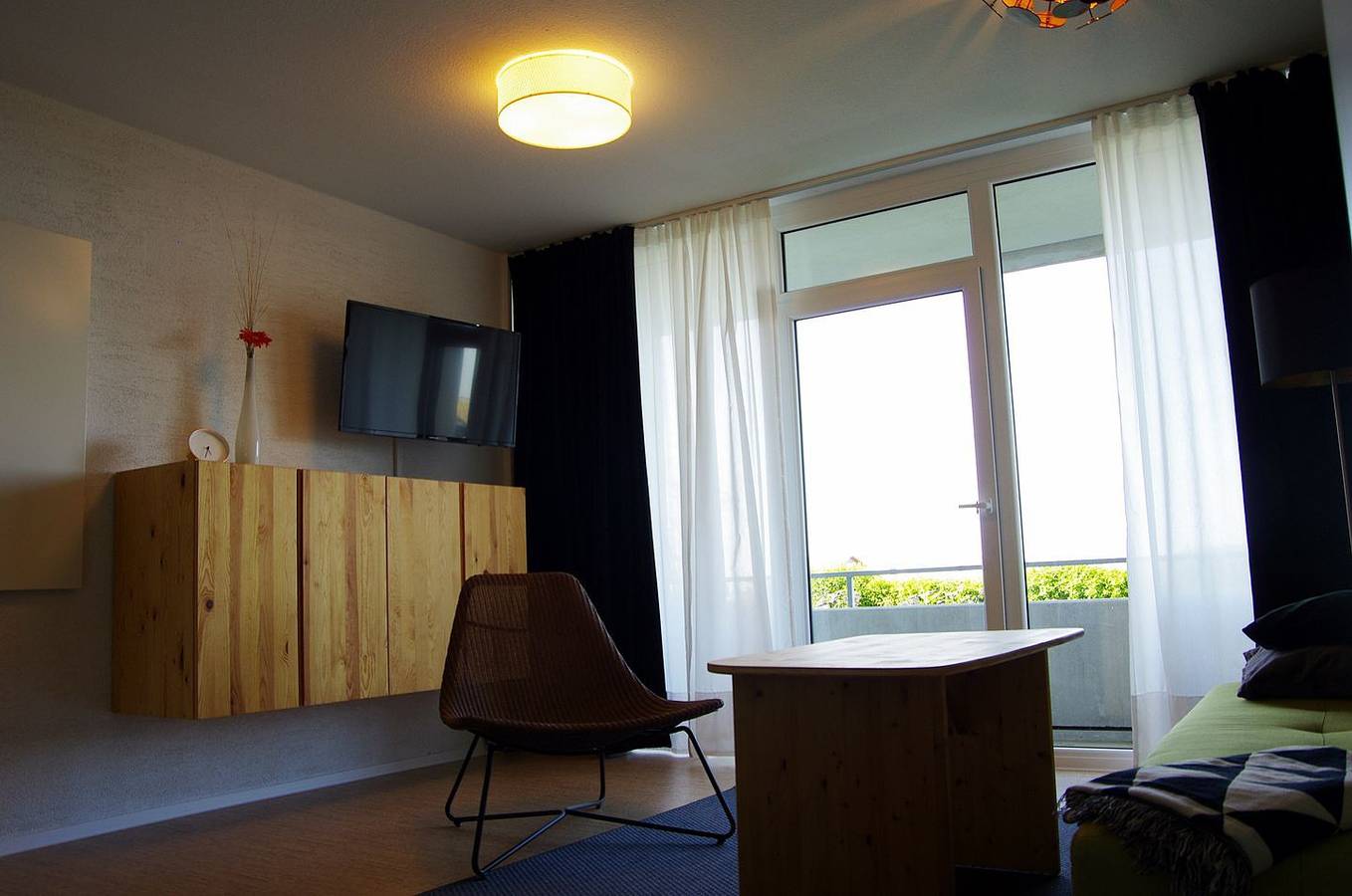 Ganze Wohnung, Schicke und gemütliche Ferienwohnung zur Ostseeseite für 2 Personen. in Steinwarder, Heiligenhafen