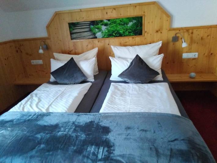 Hotel für 2 Personen, mit Terrasse in Feuchtwangen - 2