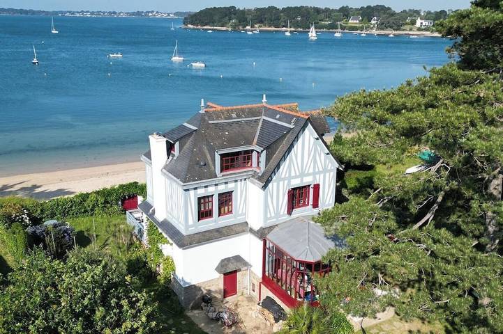 Location de vacances pour 14 personnes, avec Balcon et Jardin dans Grande Plage (Île-aux-Moines)