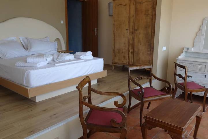 Gîte pour 6 personnes, avec balcon dans Pythagoreio - 2