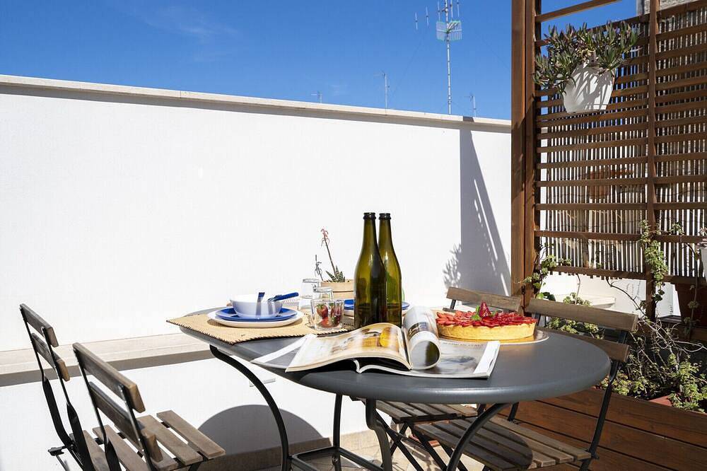 Appartamento intero, Marina Terrace Apartment tra centro e mare in Mola di Bari, Provincia di Bari