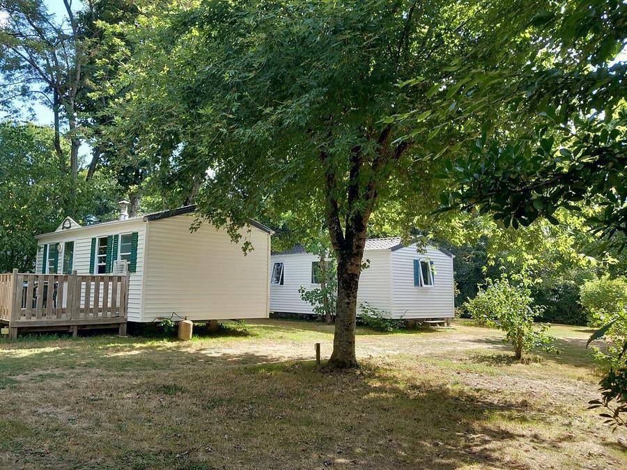 Camping Le trèfle à 4 Feuilles - Mobilhome 4 personnes - Mobil-home 2 ch. Eco 28m² (2001) in Commequiers, Vallée de la Loire