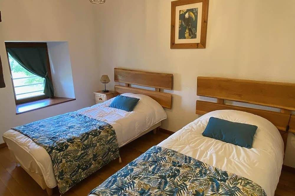 Appartement entier, Gîte 6 personnes - \"Le Safran\" in Gramat, Massif central