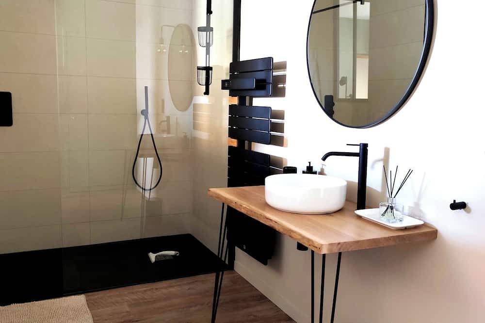 Ganze Wohnung, Manaë - Country guest suite with private spa in Saint-Ouën-des-Toits, Mayenne