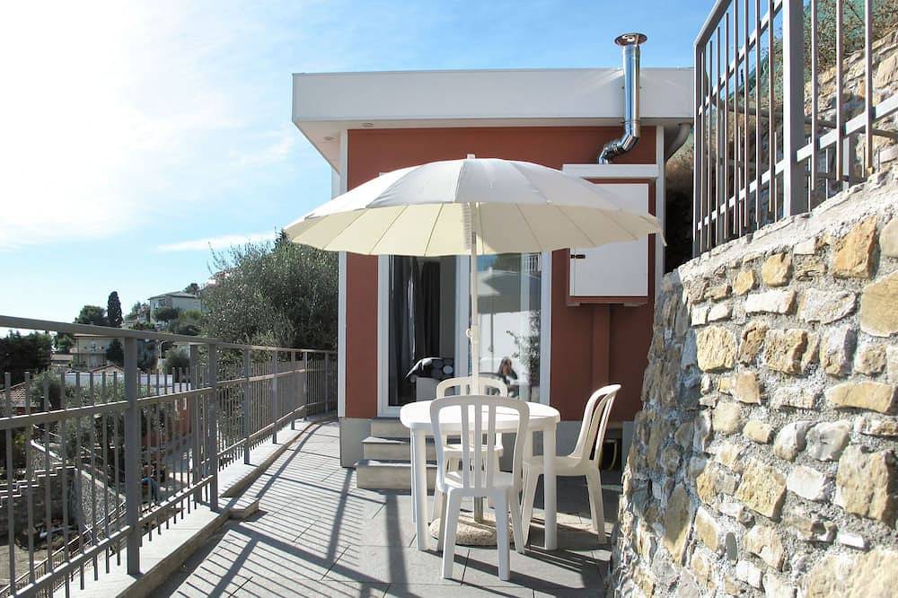 Passiflora (Slr400) by Interhome in San Lorenzo al Mare, Riviera di Ponente