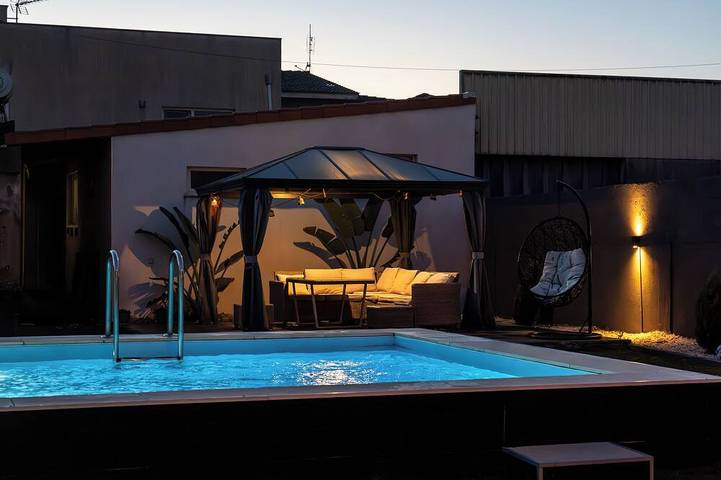 Casa de vacaciones para 10 personas, con jardín y jacuzzi - 1